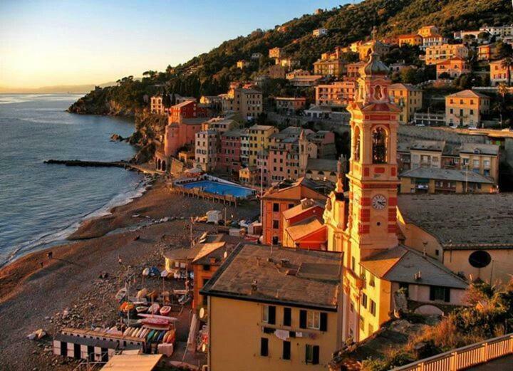 Appartamento Nel Cuore Di Sori Bagian luar foto